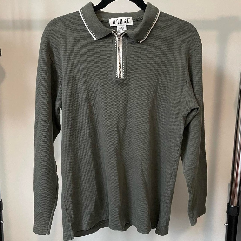 Vintage BADGE dark green long sleeve shirt. Size: L (fits S-M)
